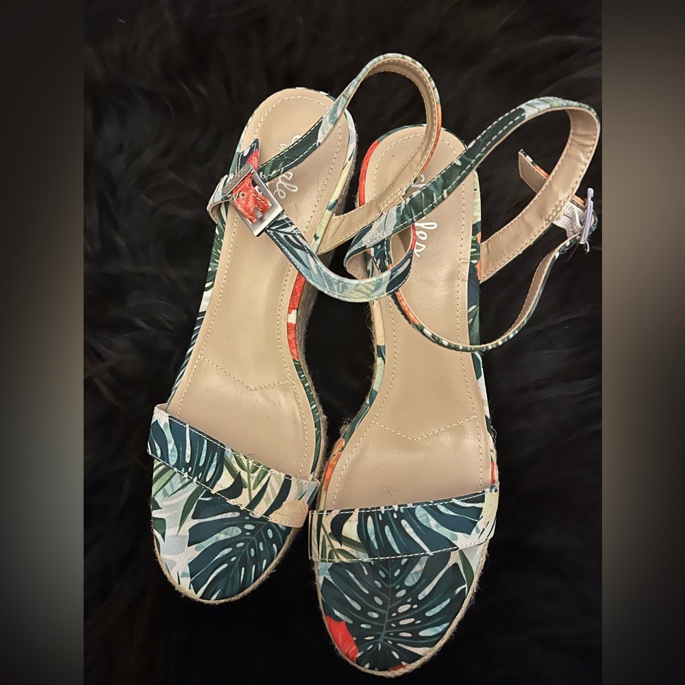 SOLD Espadrille Sandal Charles David Espadrille Platform Jute Sandal Palm Motif - Picture 6 of 9
